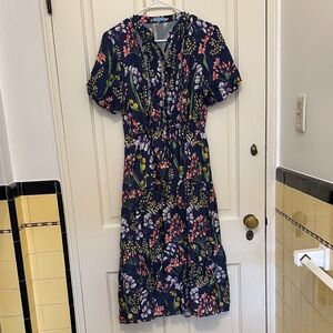 J. McLaughlin Floral Navy Dress with pockets and drawstring waist